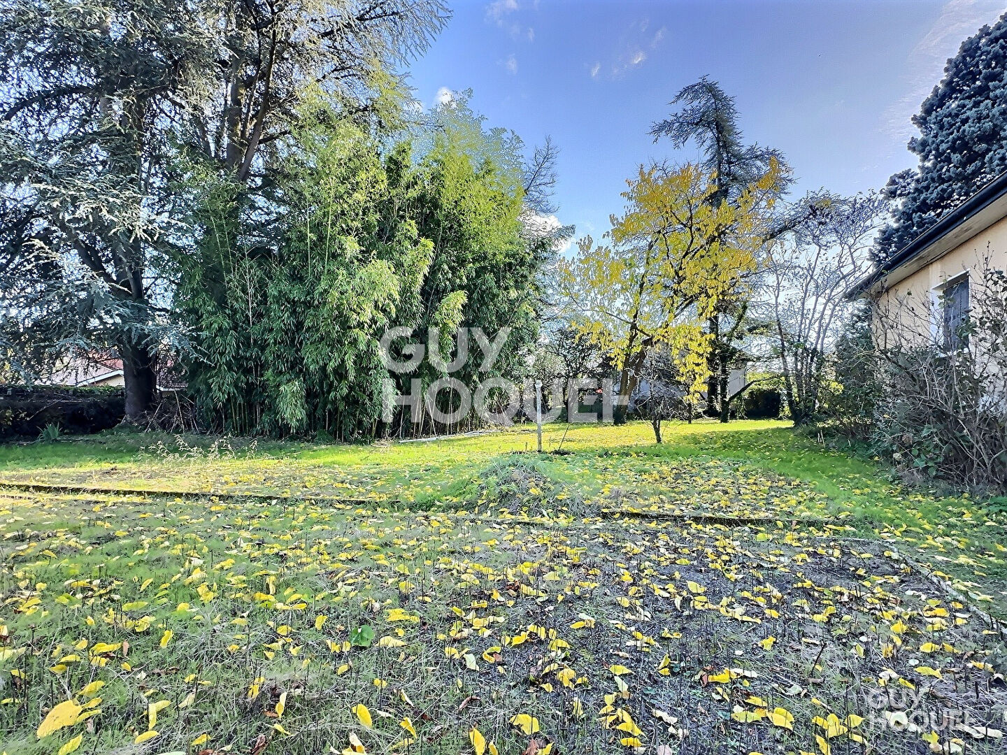 Terrain viabilisé de 800m² à vendre sur Brindas 