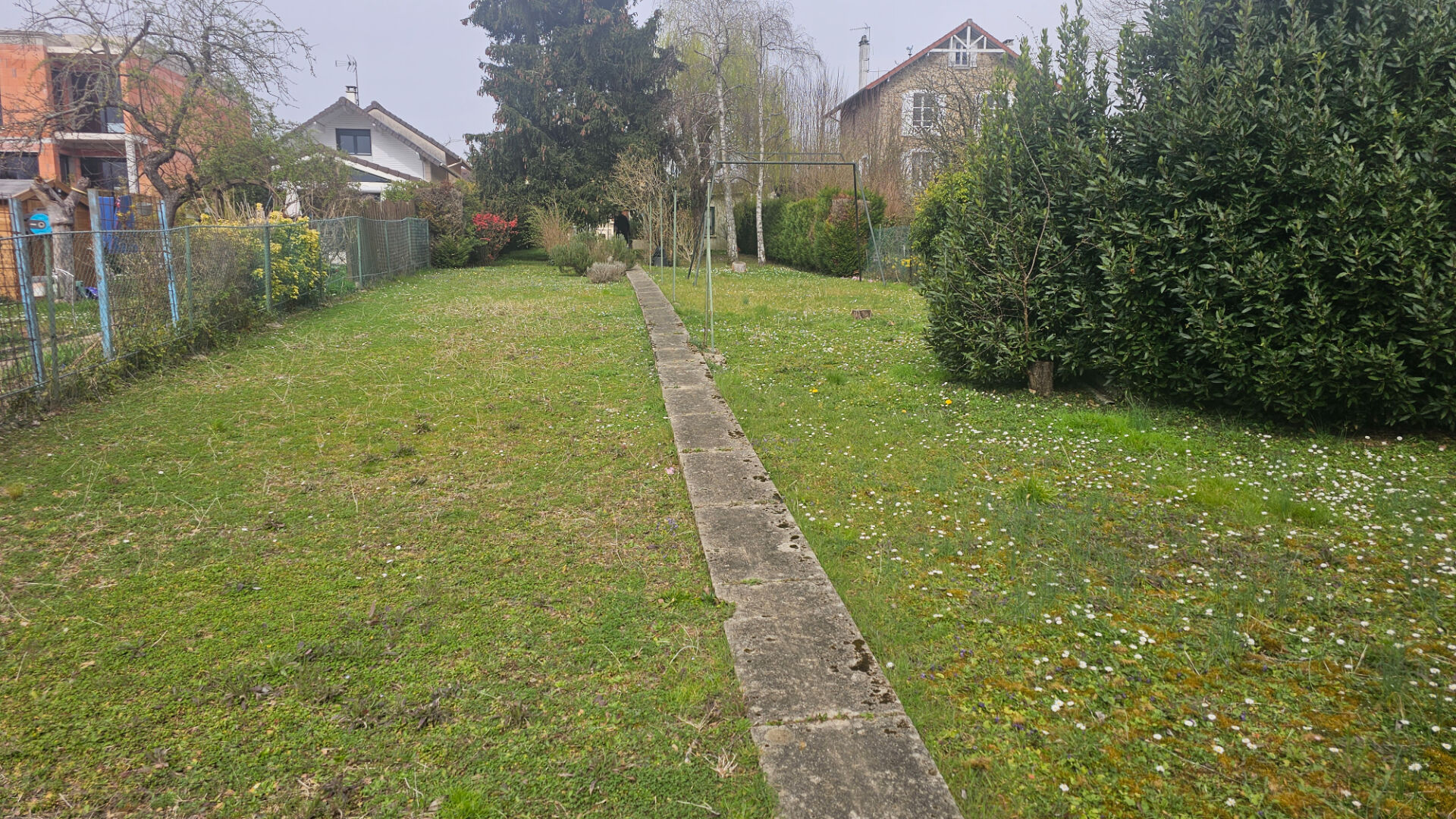 Maison individuelle à Mandres les Roses