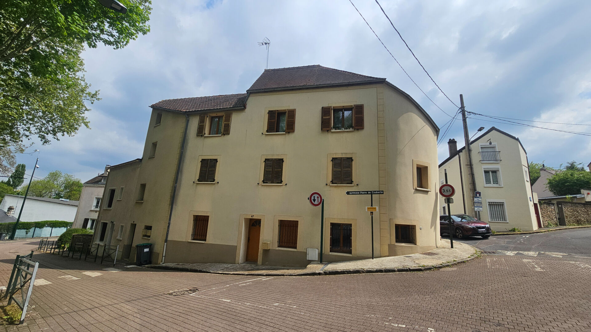 Immeuble de 220 m² au centre ville de Brunoy