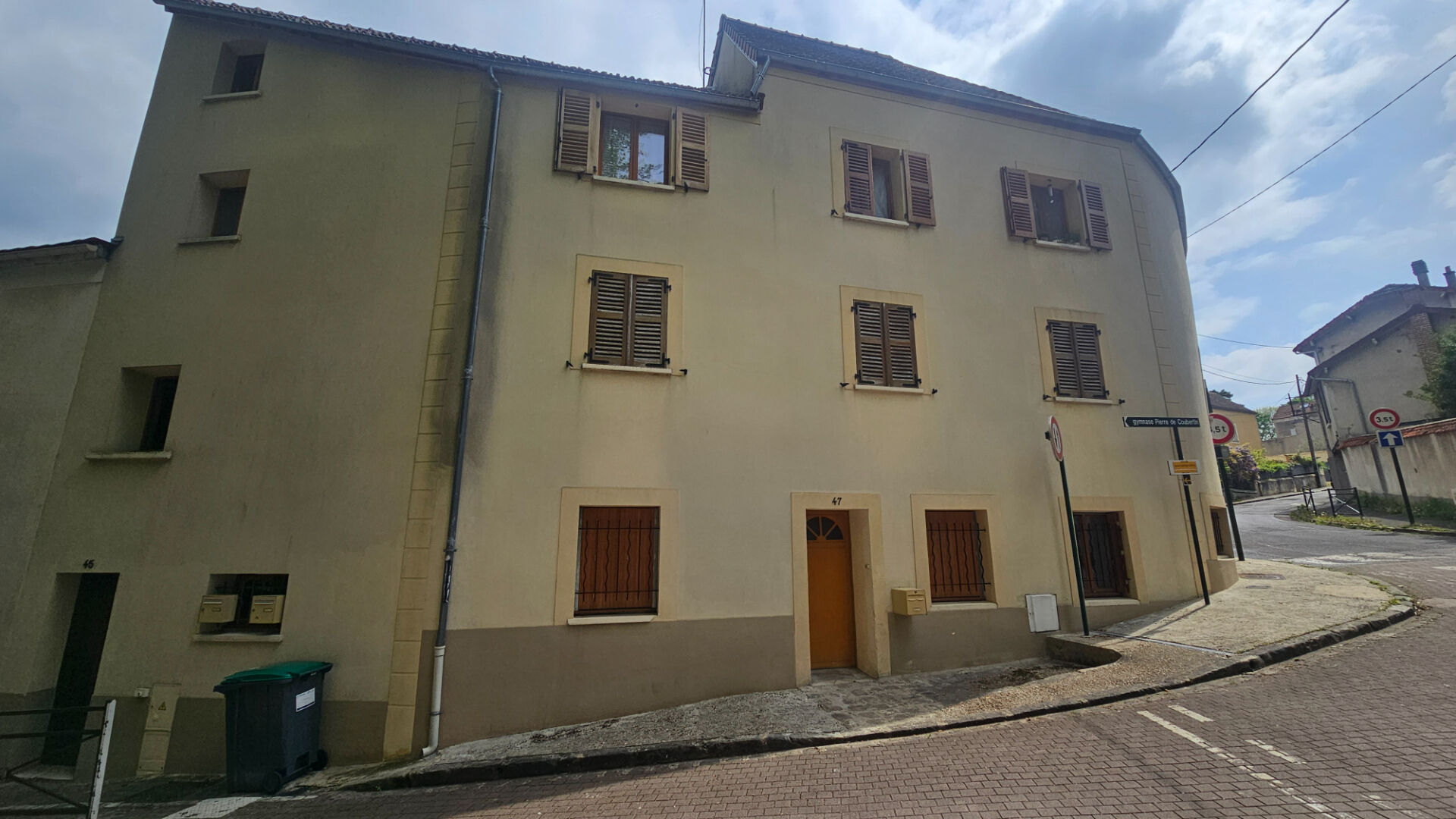 Immeuble de 220 m² au centre ville de Brunoy