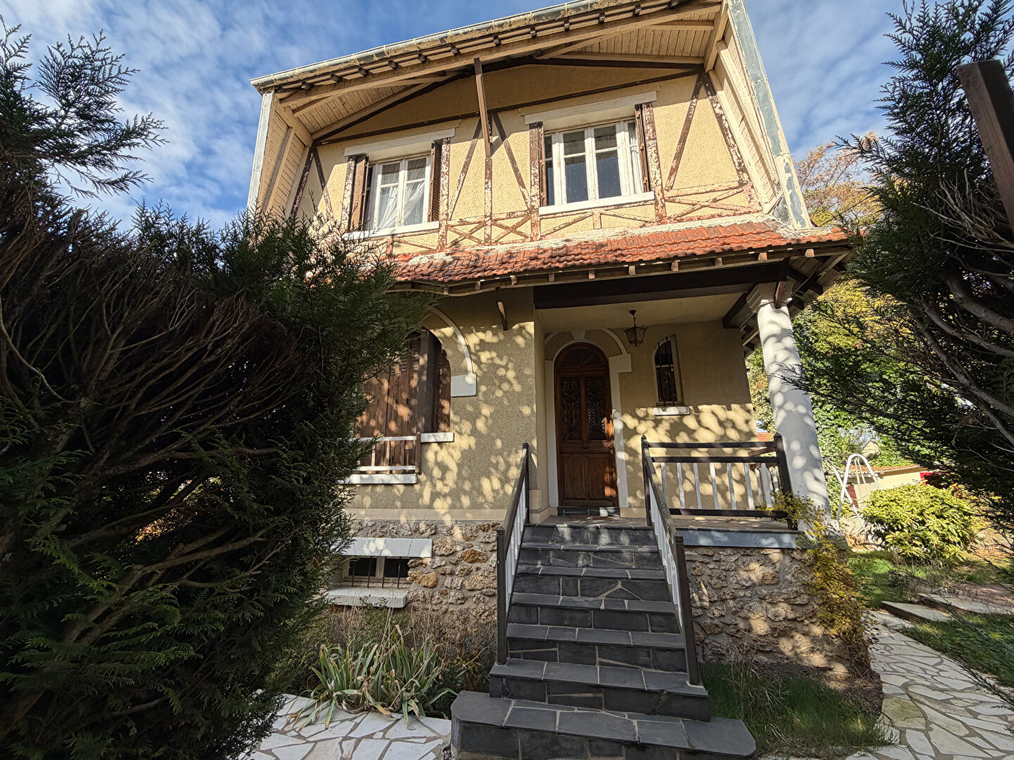 Maison au centre ville de Brunoy