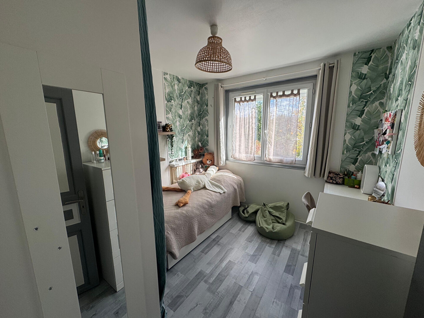 Appartement 6 pièces dans le quartier Saint Pierre 