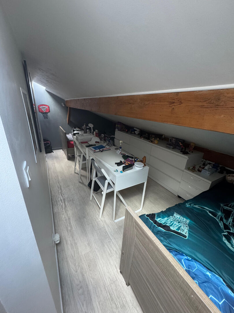 Appartement 6 pièces dans le quartier Saint Pierre 