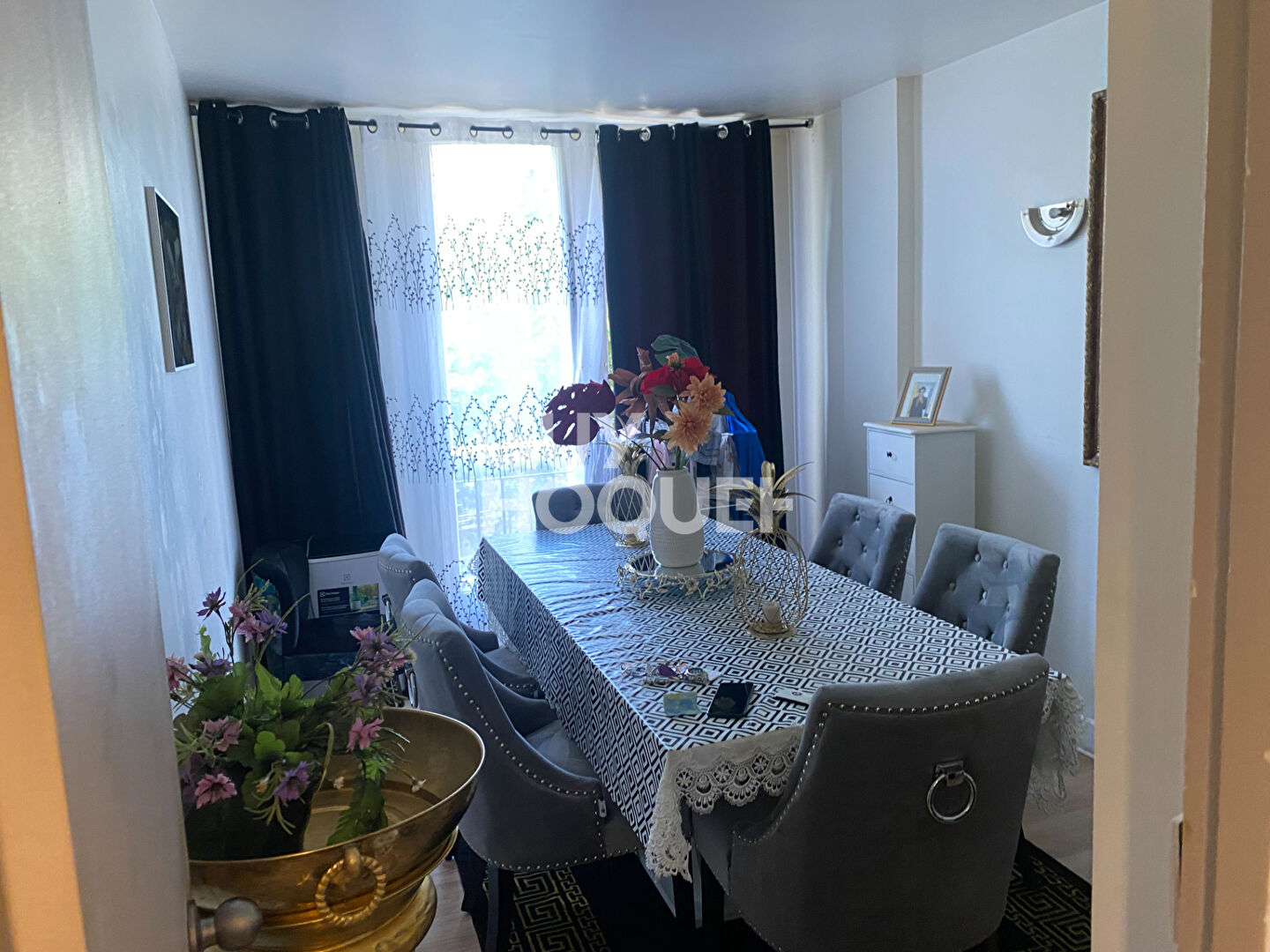 APT F4 RUE DU POINT DU JOUR