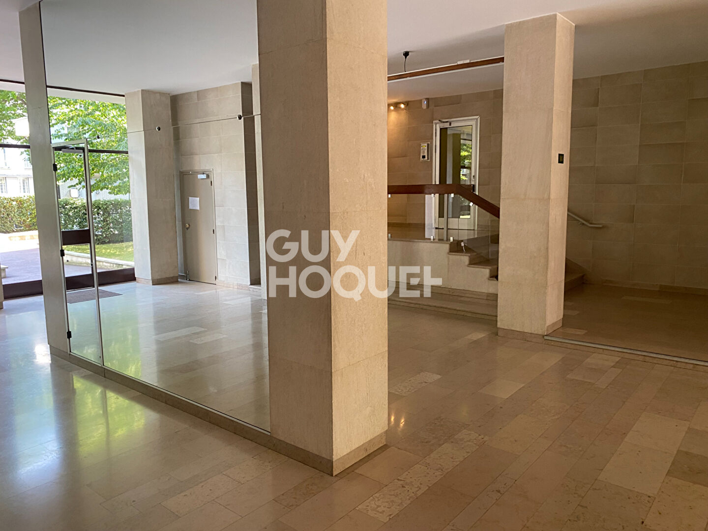 APT F4 RUE DU POINT DU JOUR