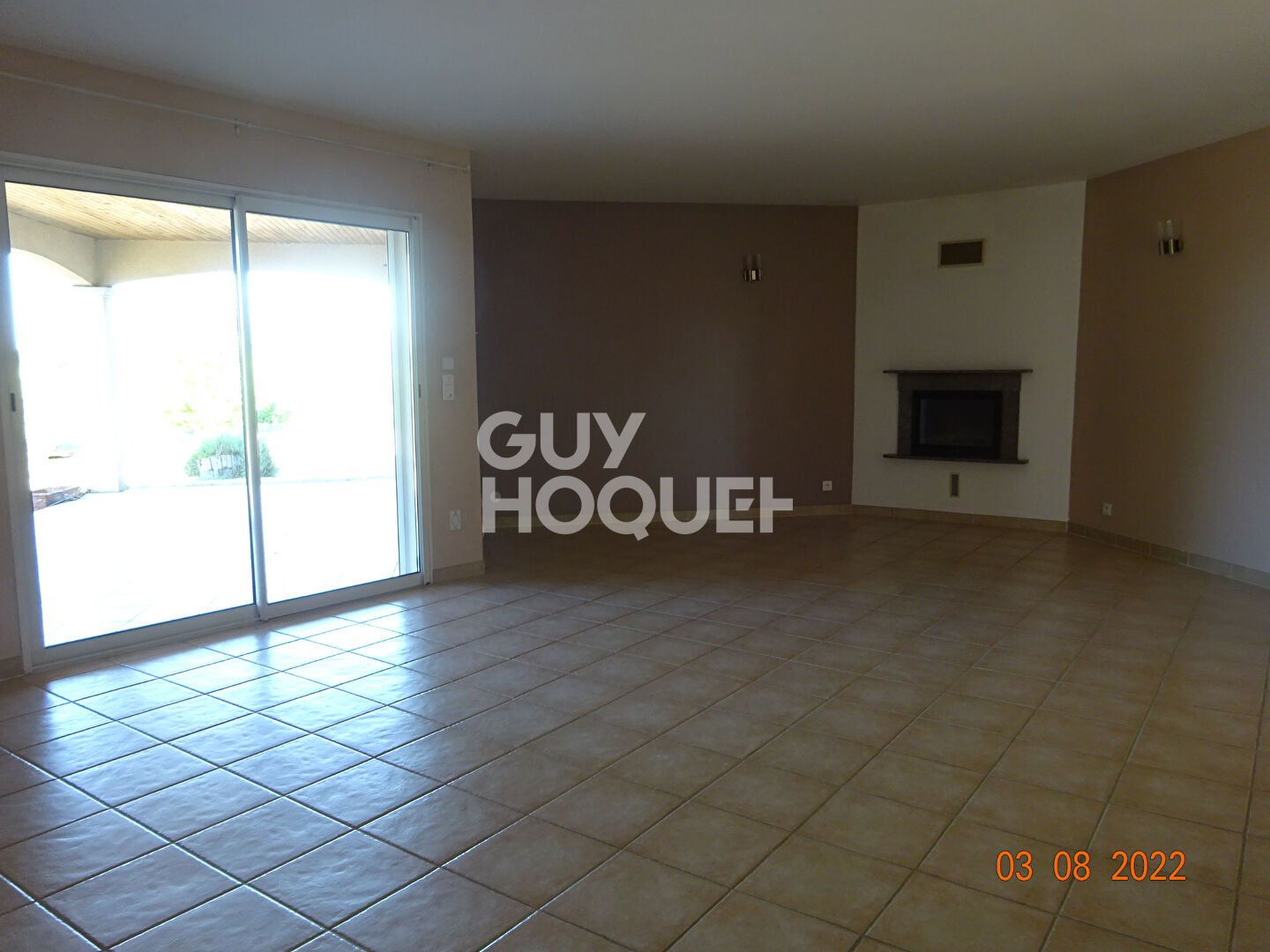 A louer LA LAUPIE dans les vignes vue montagne belle villa 160m²