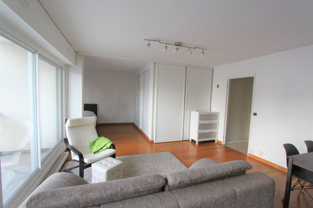 Appartement meublé Paris 2 pièce(s) 48.53 m2 - Guy-hoquet.com