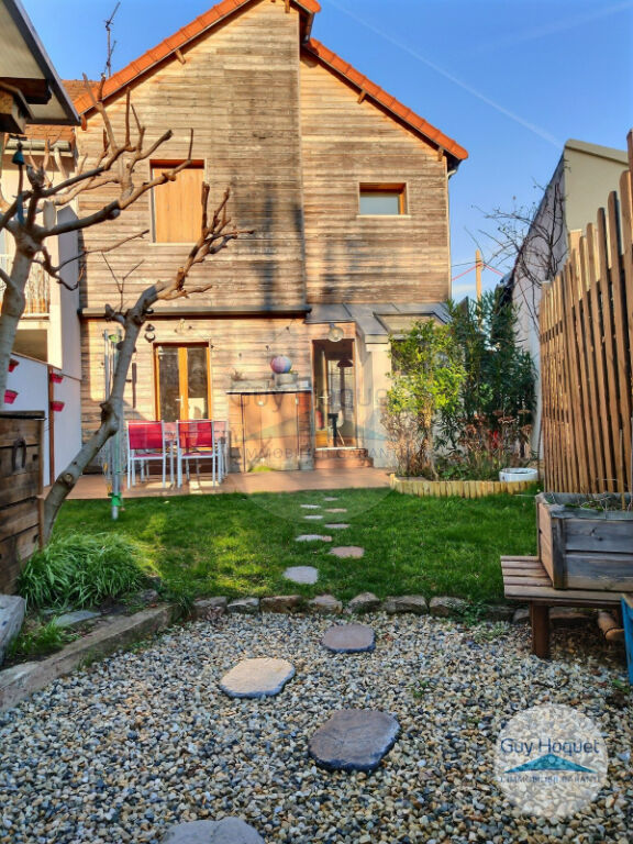 Maison au calme proche RER B Laplace