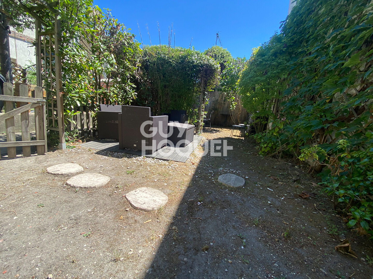 2 pièces meublé -  41.02 m2 - jardin