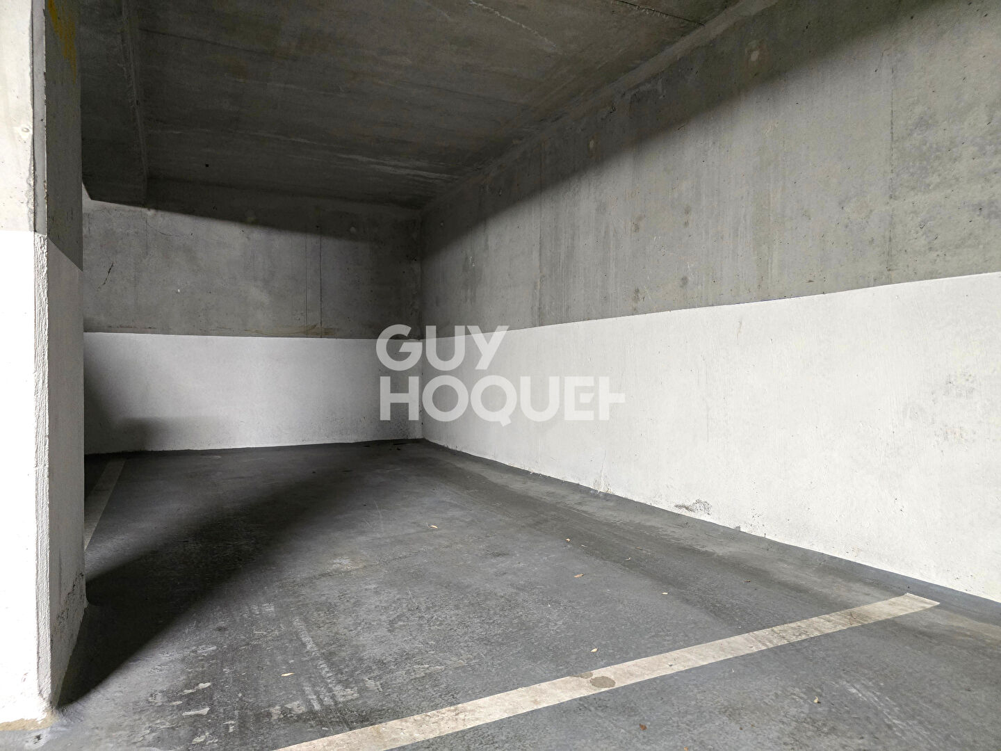 CENTRE-VILLE - TERRASSE - PARKING