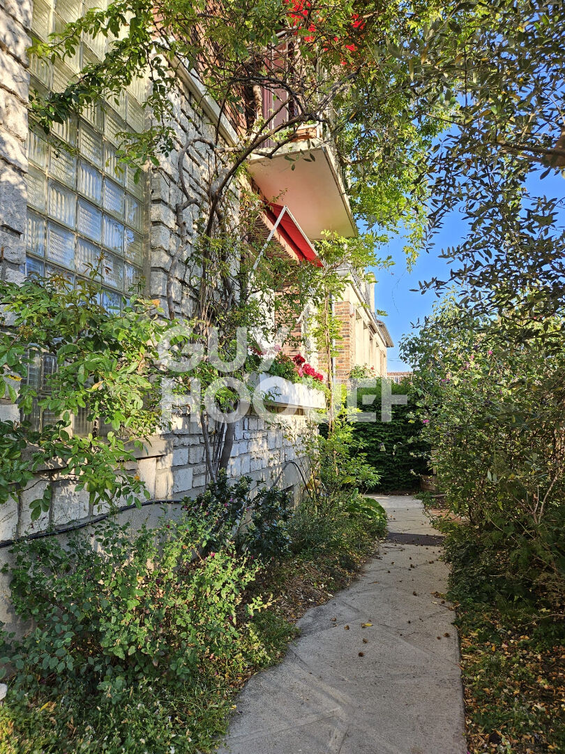 APPARTEMENT - QUARTIER ST JEAN!