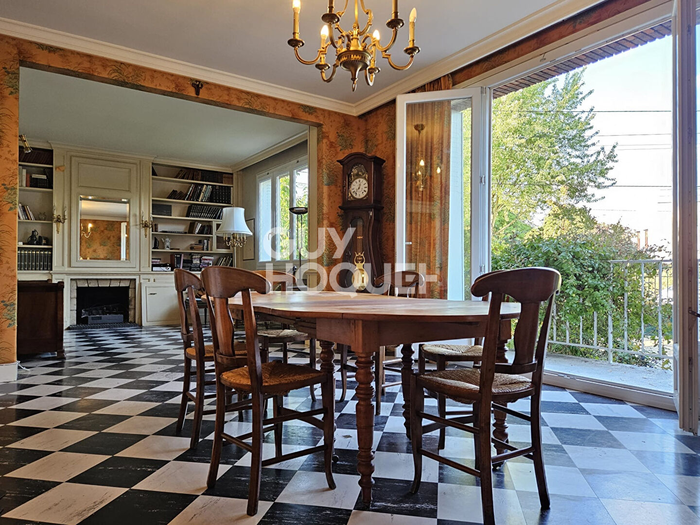 APPARTEMENT - QUARTIER ST JEAN!