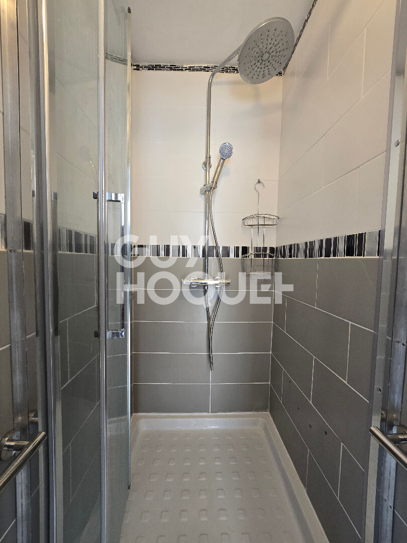 5 PIÈCES - VU IMPRENABLE - LUMINEUX