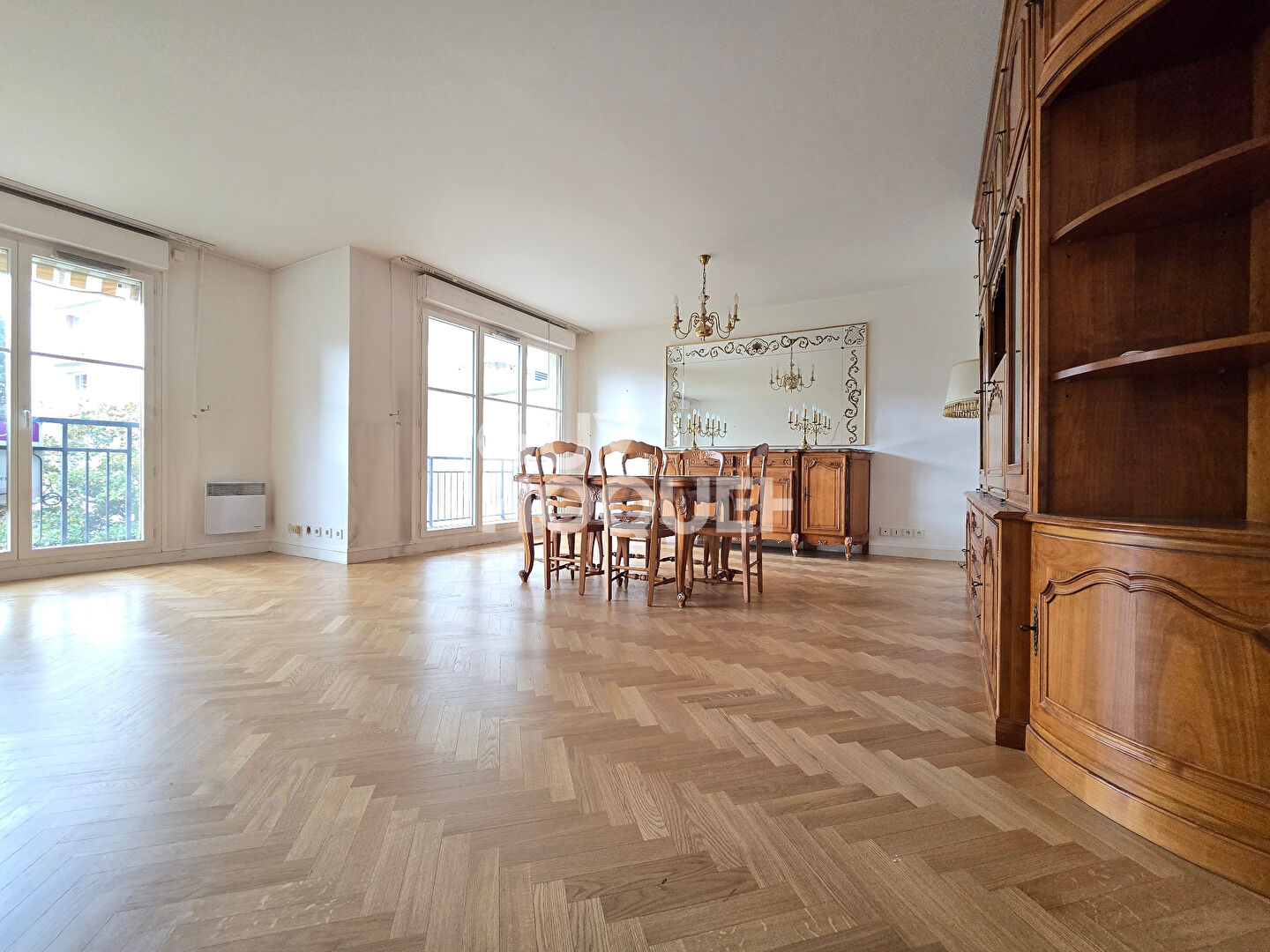 Bourg-La-Reine BOX DOUBLE + CAVE