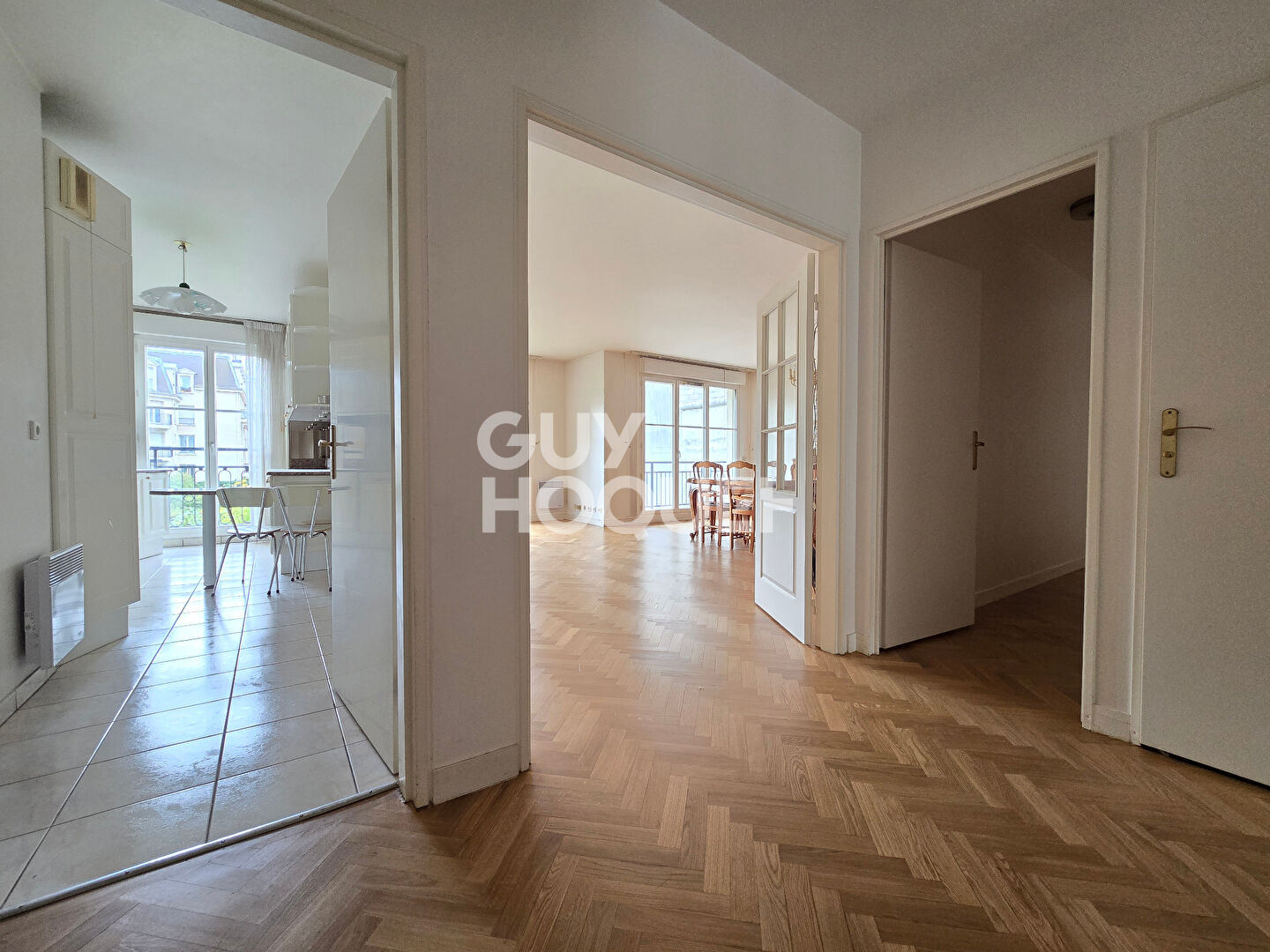 Bourg-La-Reine BOX DOUBLE + CAVE