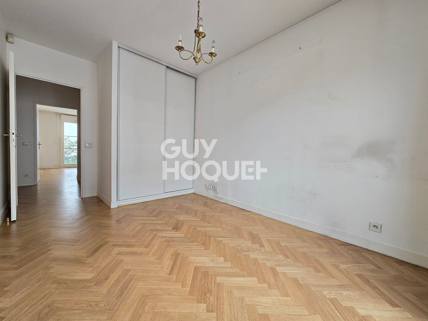 Bourg-La-Reine BOX DOUBLE + CAVE