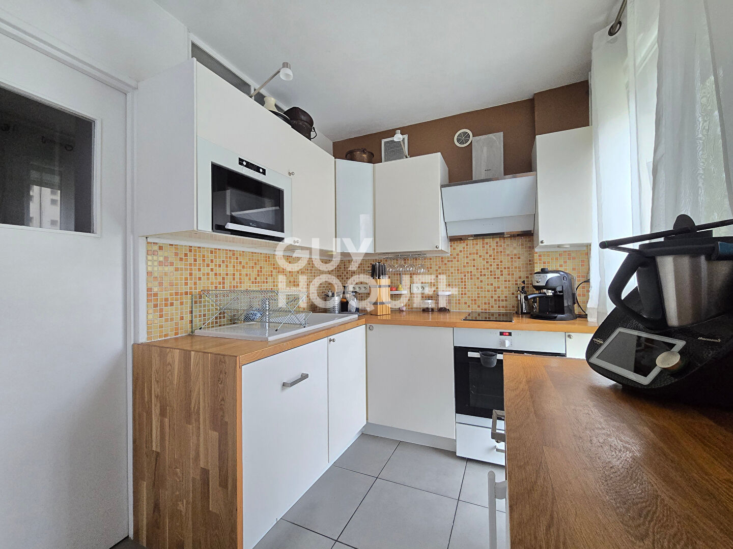 T3 - TRAVERSANT - BON ETAT 