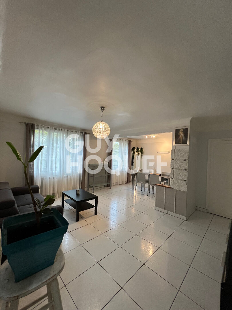 Appartement meublé proche commodités et RER