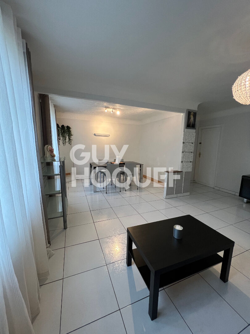 Appartement meublé proche commodités et RER