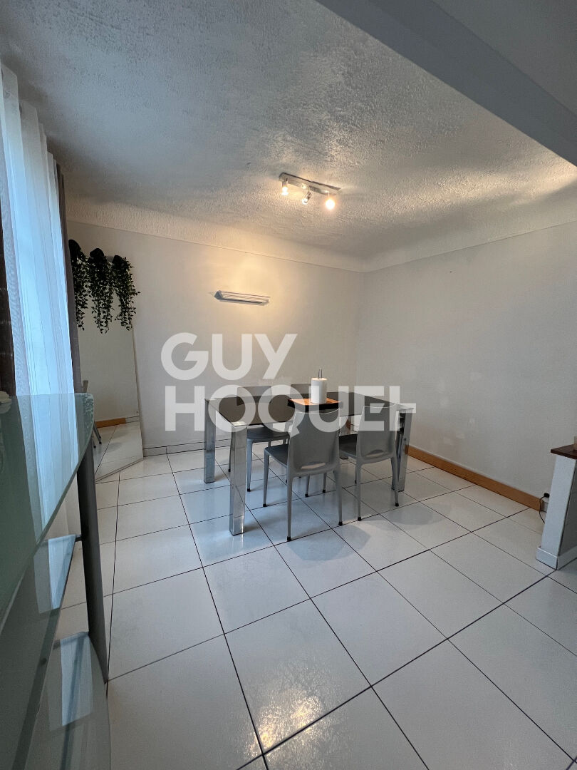 Appartement meublé proche commodités et RER