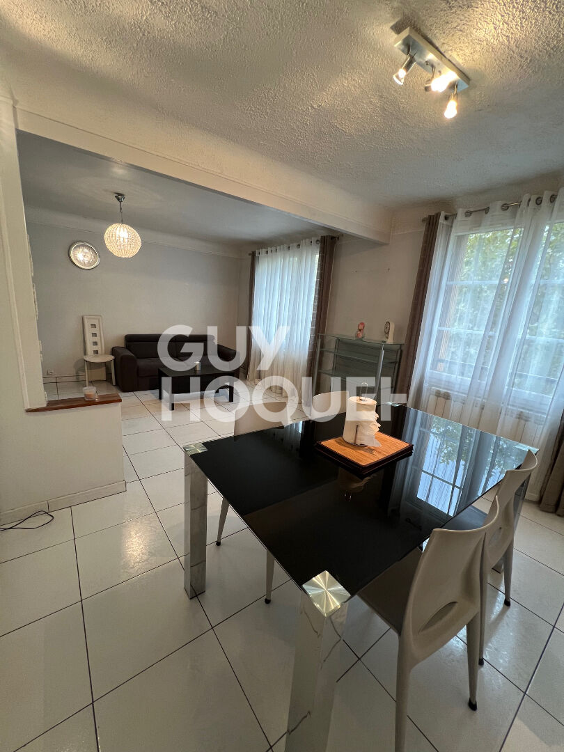 Appartement meublé proche commodités et RER