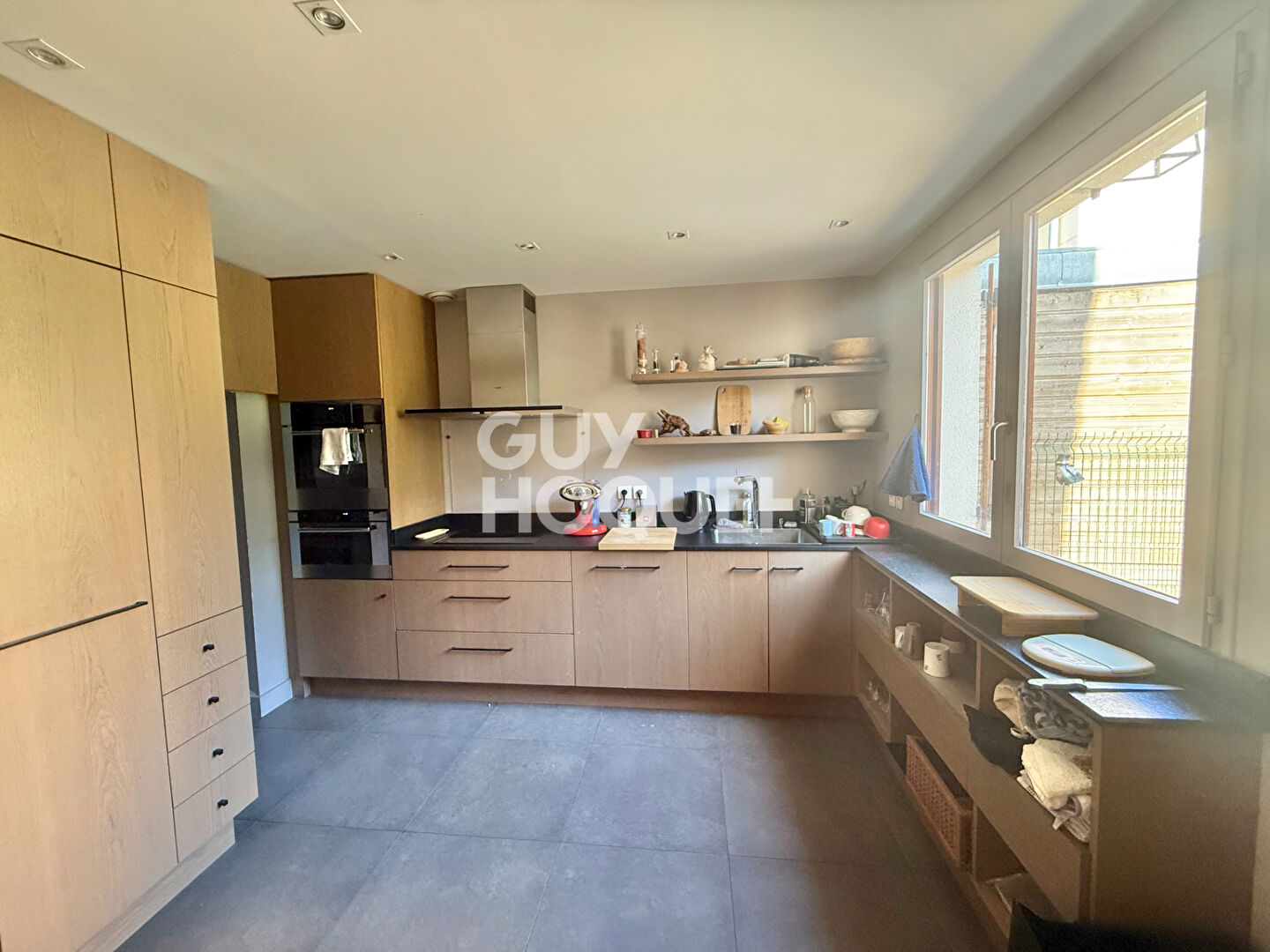 Maison L Hay Les Roses