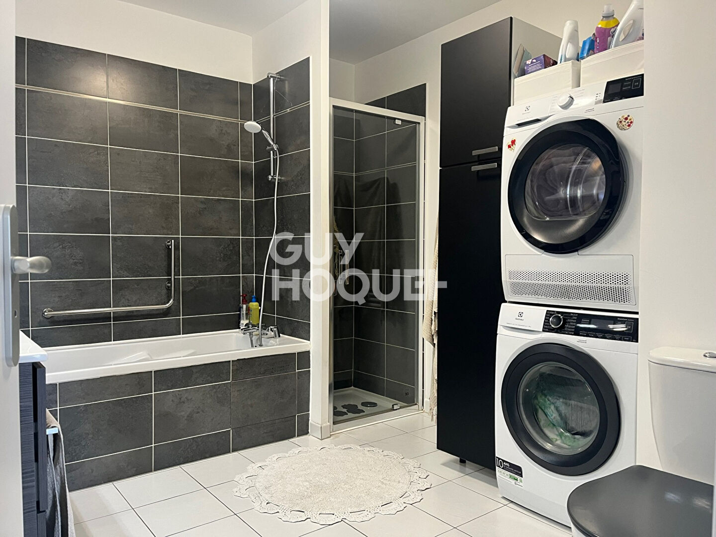 4 pièces dans immeuble récent, vue dégagée, terrasse filante