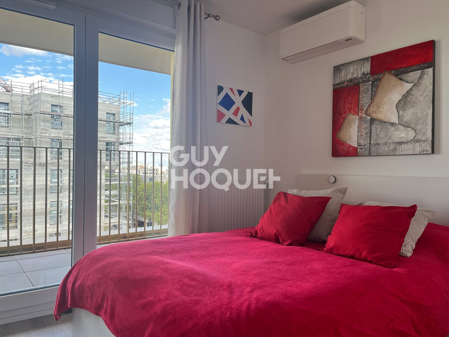 4 pièces dans immeuble récent, vue dégagée, terrasse filante