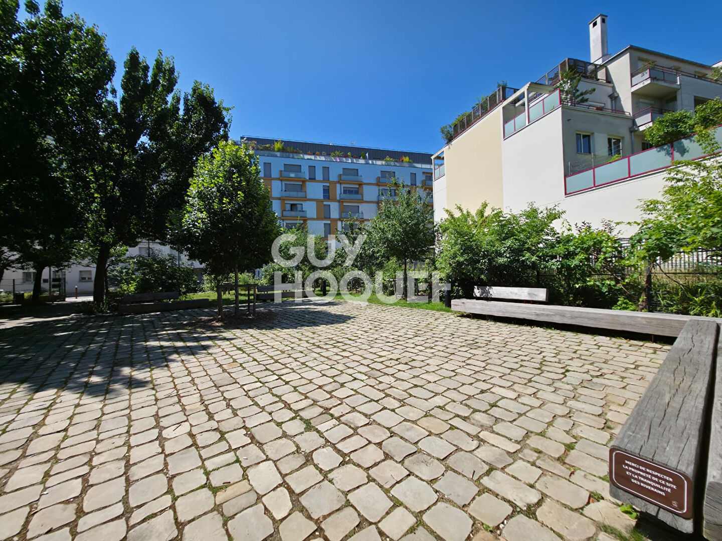 CENTRE-VILLE - BOX DOUBLE - CAVE - BALCON