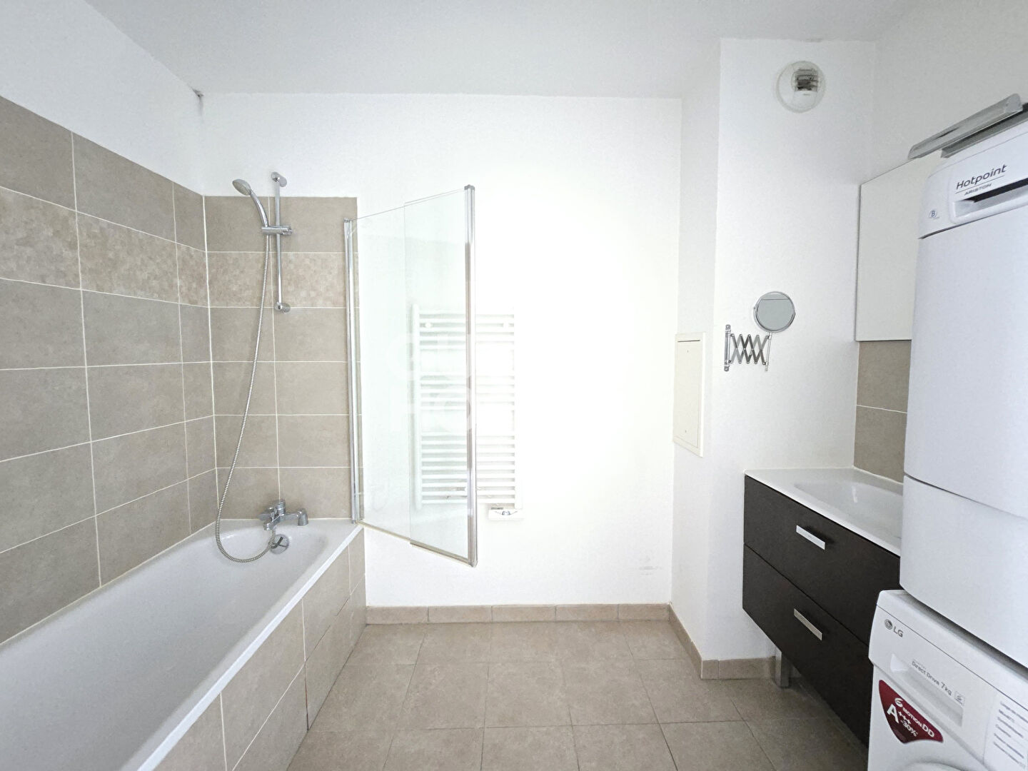 3P TRAVERSANT DANS IMMEUBLE 2017 PROCHE METRO 14