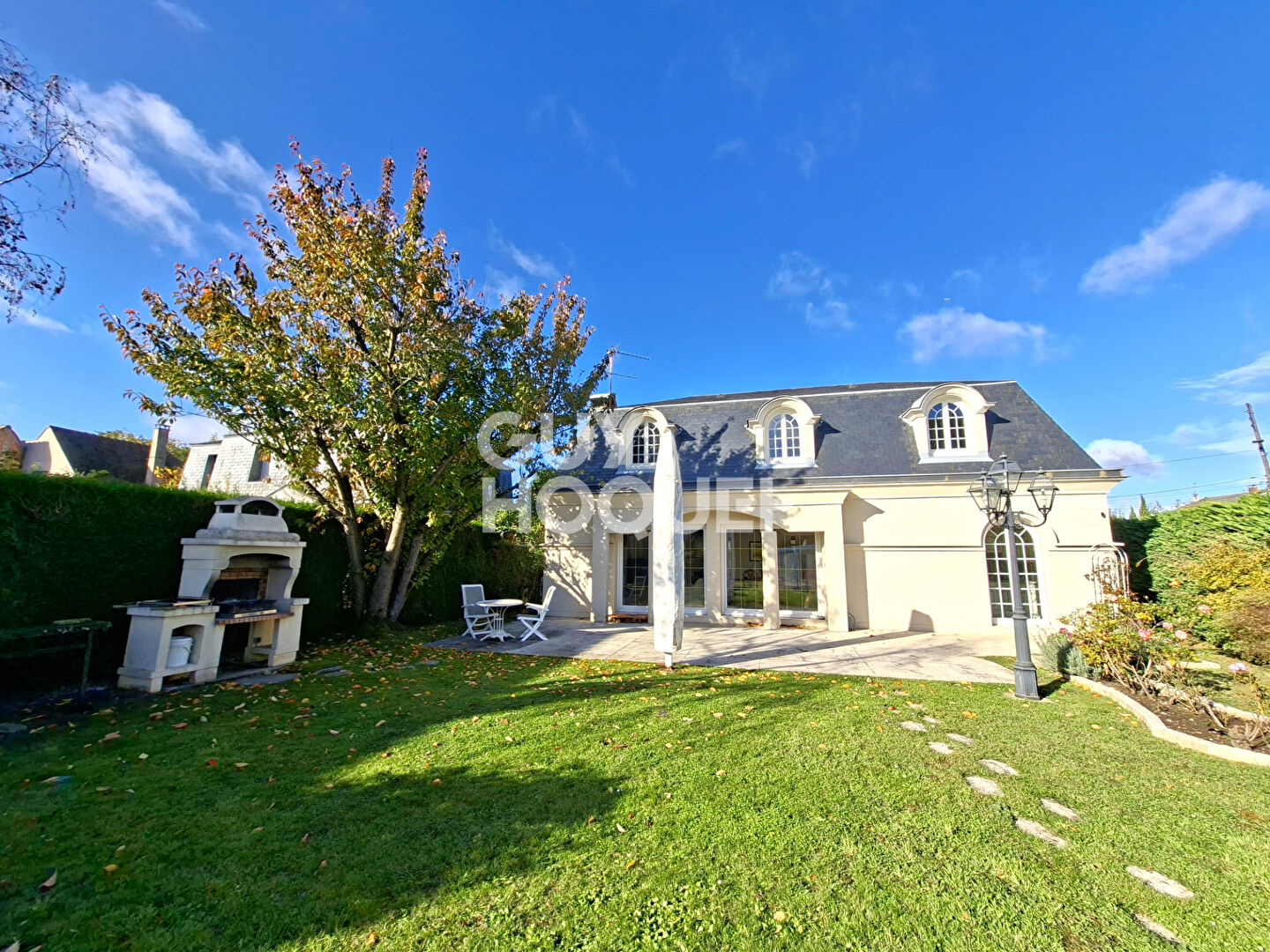 Maison style Mansart