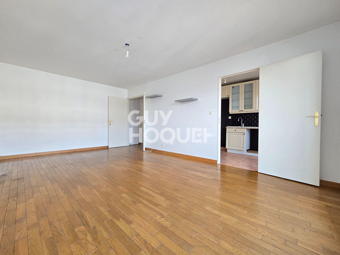 Grand 3 pièces, Centre ville, immeuble 2004