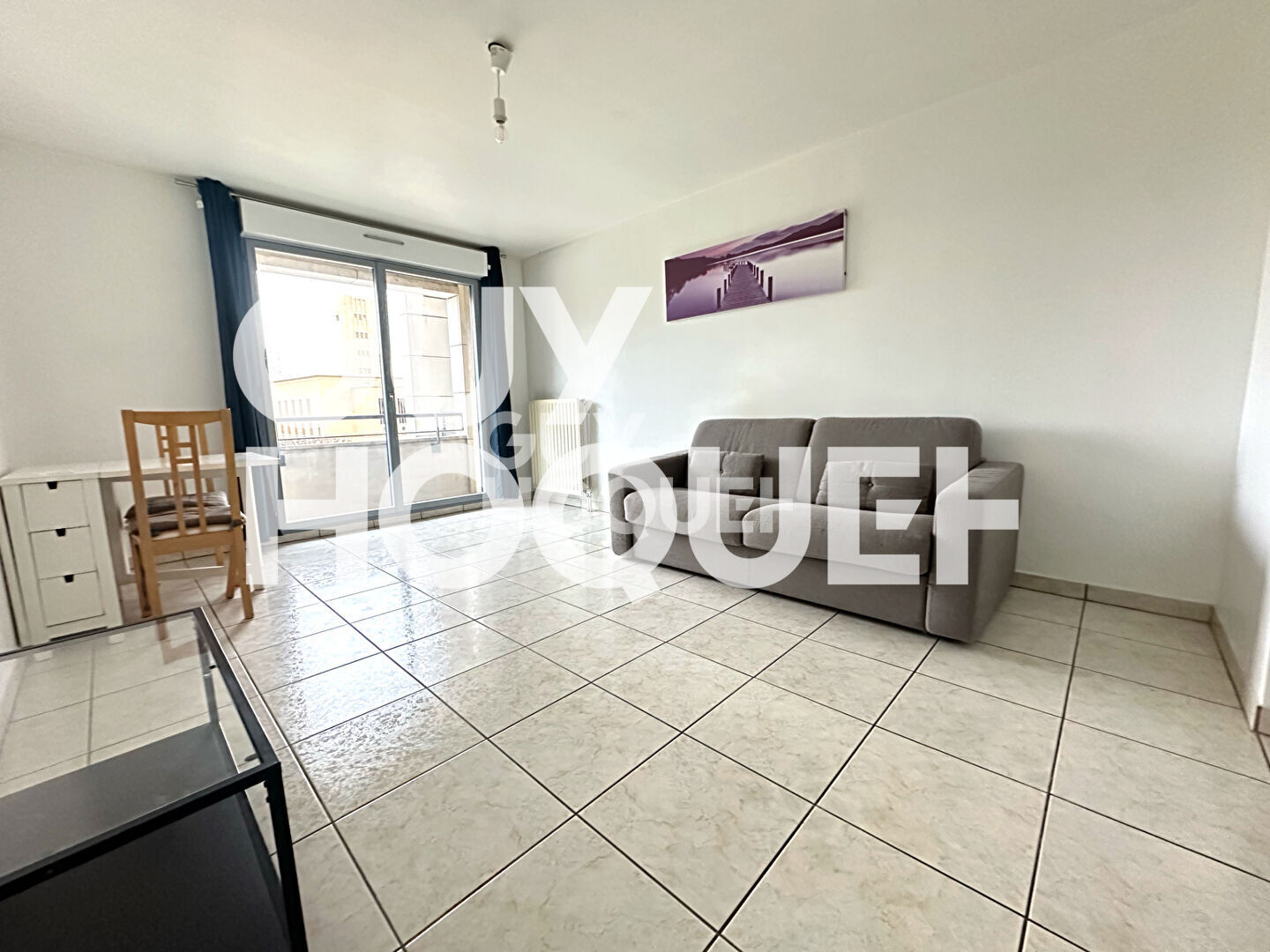 grand 2 pièces meublé  - centre ville