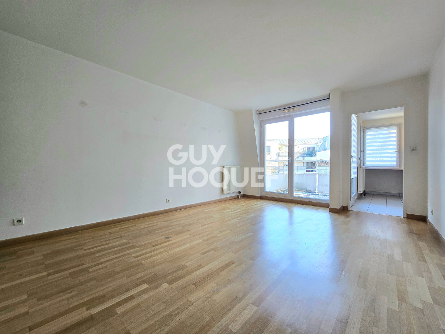 DUPLEX - 2 CHAMBRES + BUREAU - BOX et PARKING