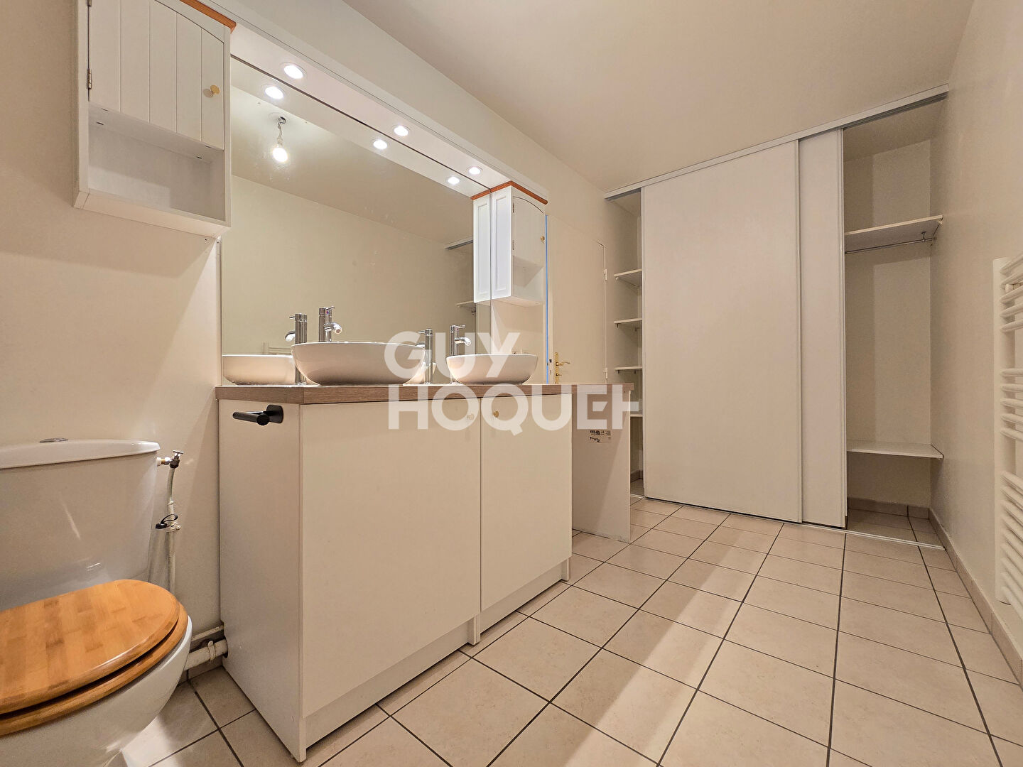 DUPLEX - 2 CHAMBRES + BUREAU - BOX et PARKING