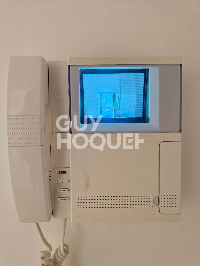 DUPLEX - 2 CHAMBRES + BUREAU - BOX et PARKING