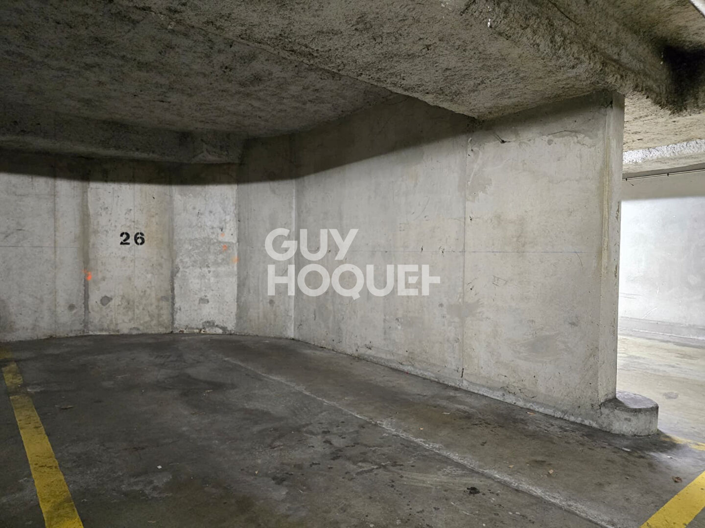 DUPLEX - 2 CHAMBRES + BUREAU - BOX et PARKING