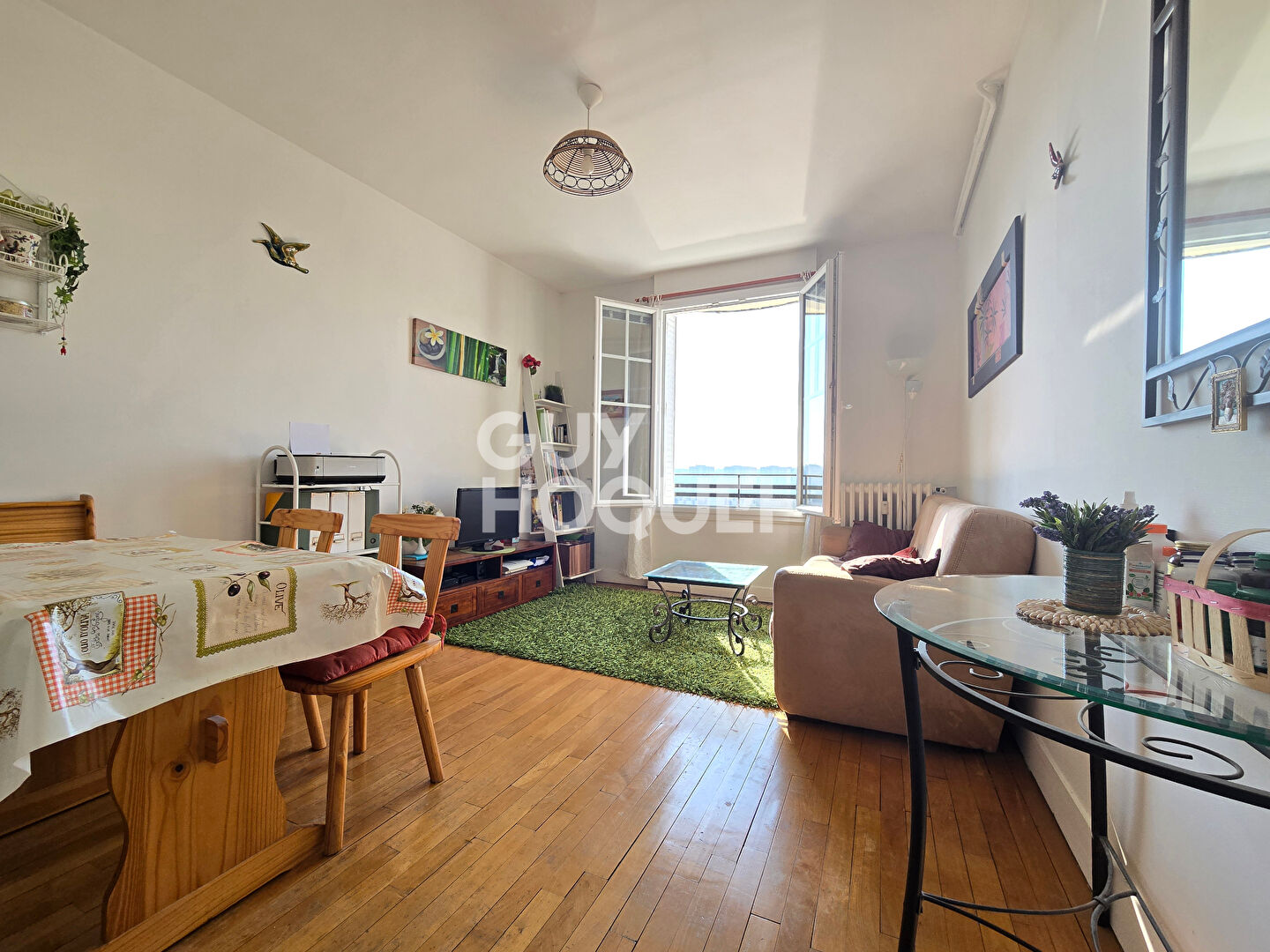 2 PIÈCES - PROCHE RER - VUE DEGAGÉE