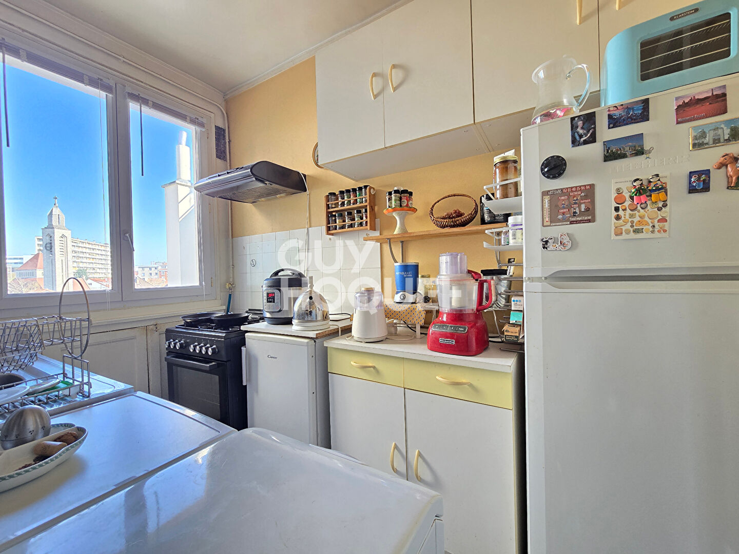 2 PIÈCES - PROCHE RER - VUE DEGAGÉE