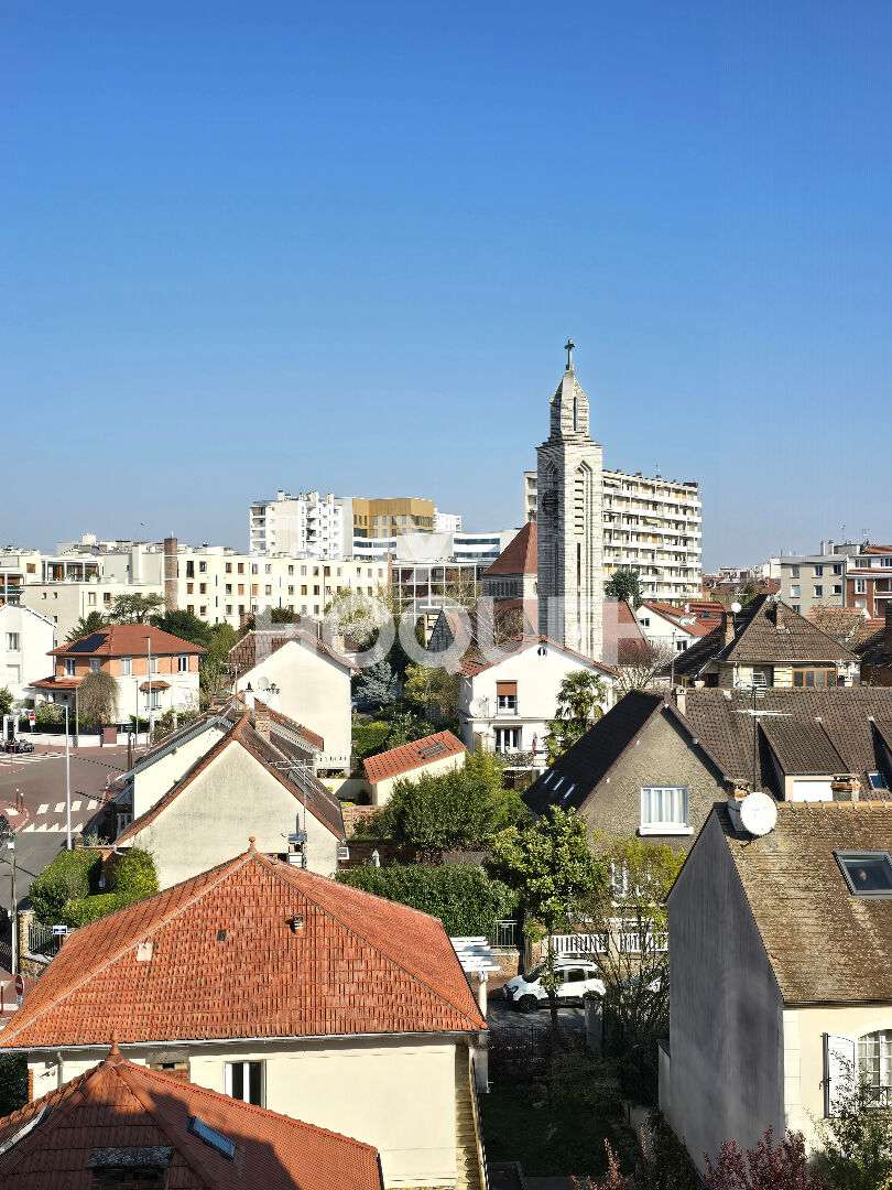 2 PIÈCES - PROCHE RER - VUE DEGAGÉE