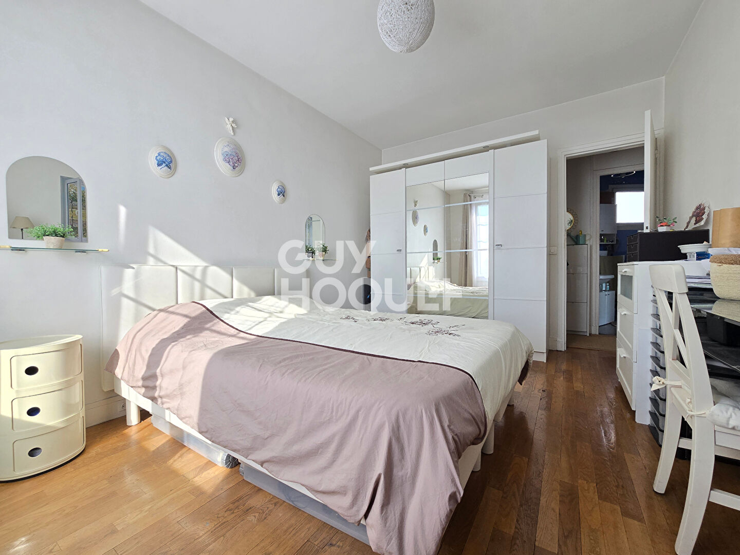 2 PIÈCES - PROCHE RER - VUE DEGAGÉE