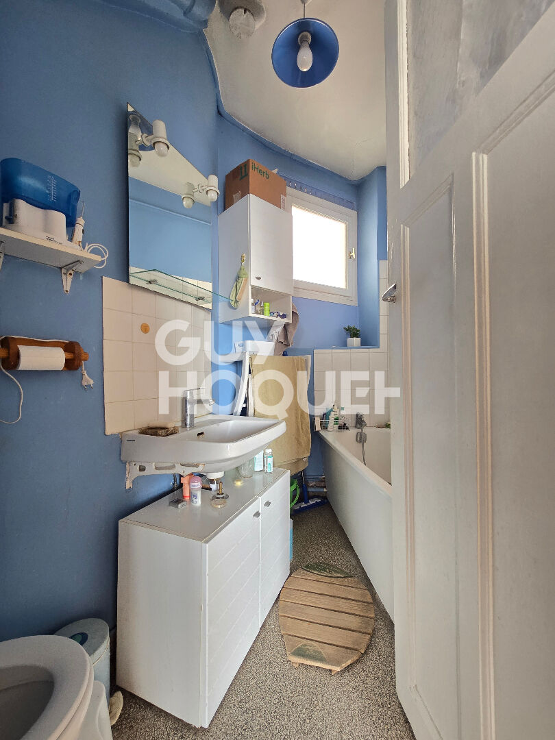 2 PIÈCES - PROCHE RER - VUE DEGAGÉE