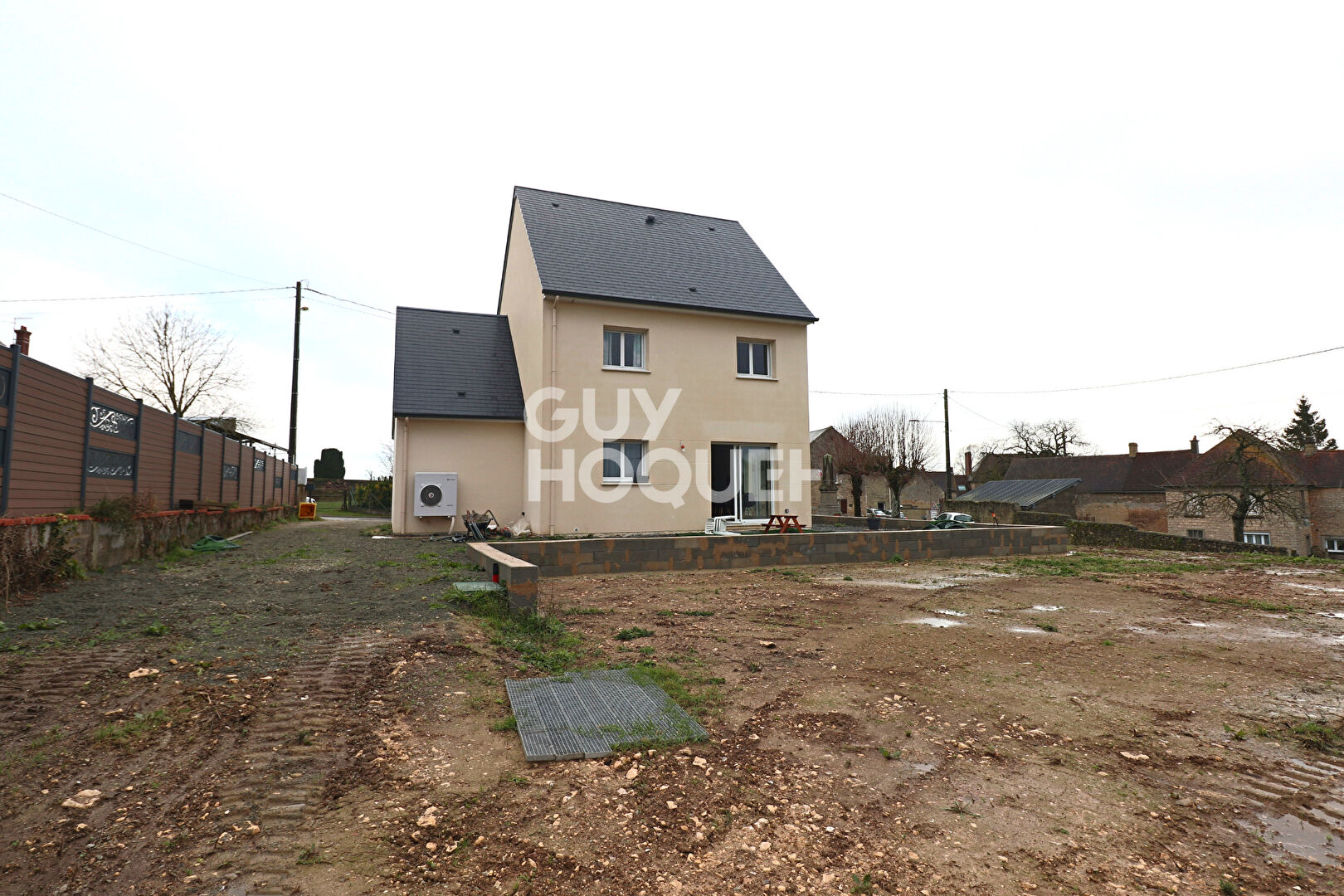 HORS LOTISSEMENT MAISON RECENTE