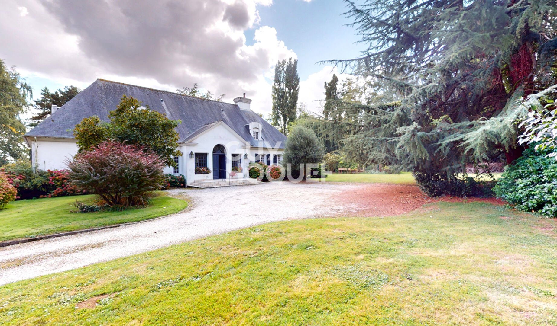 Propriété sur 1 hectare - 10min de la mer