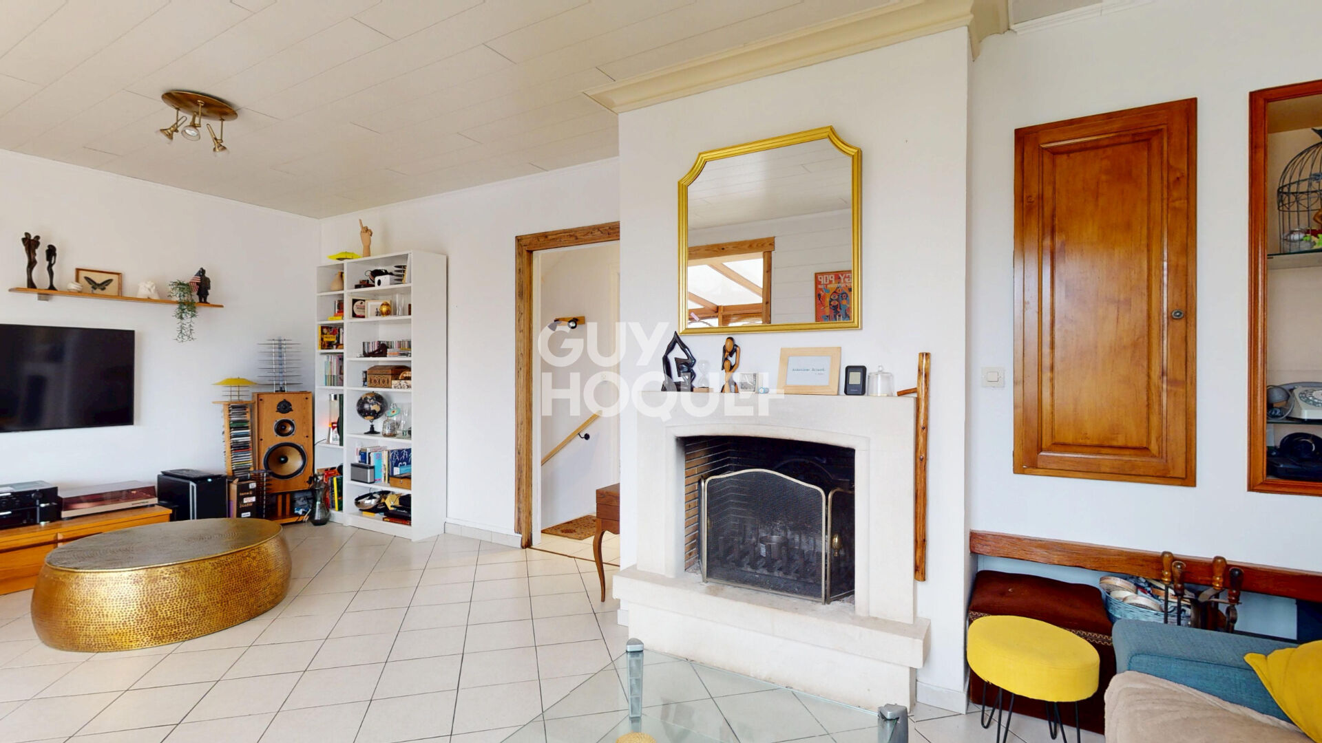 Maison au calme - sous-sol, atelier et beau jardin