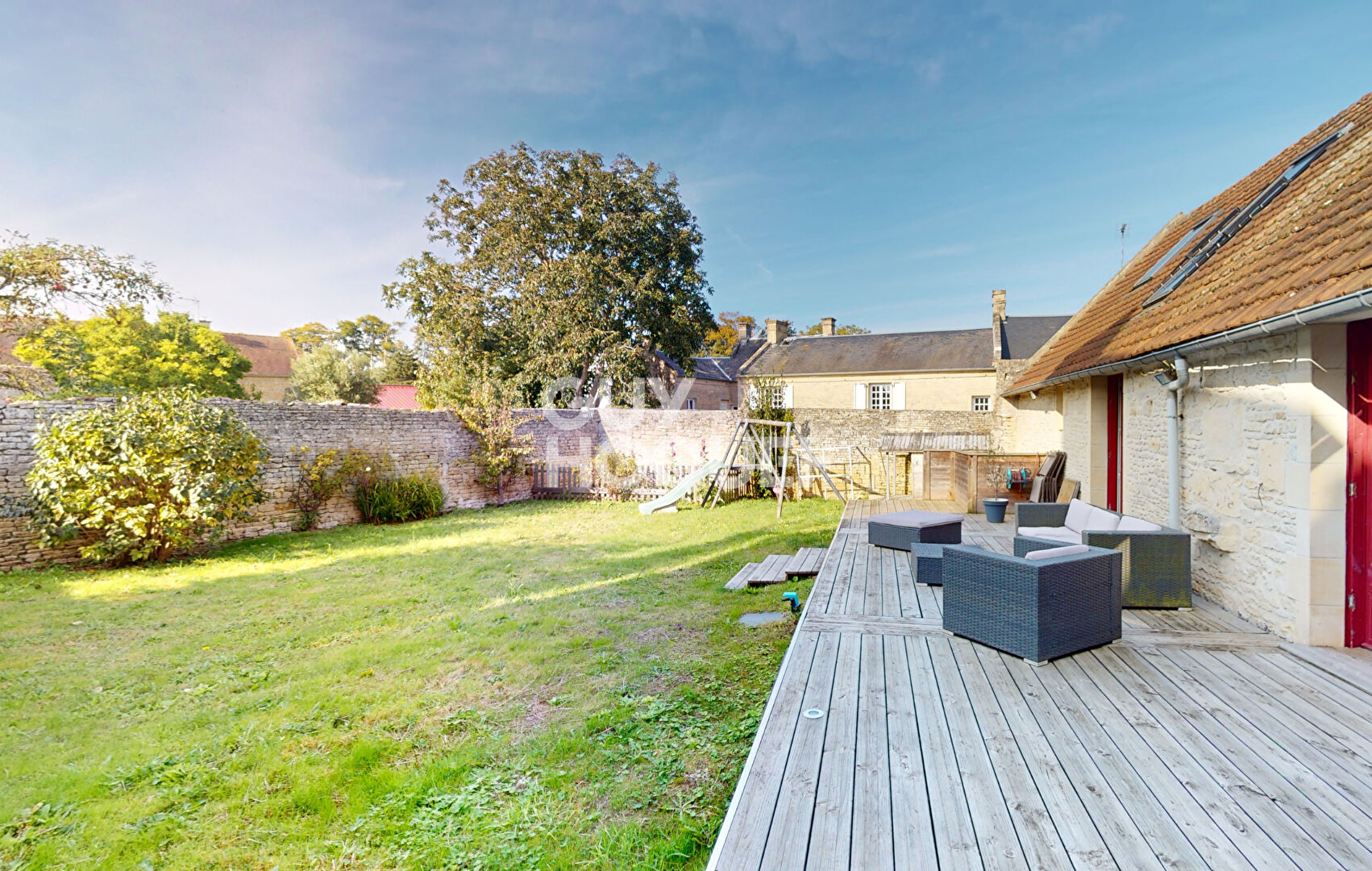 MAISON EN PIERRES RENOVEE