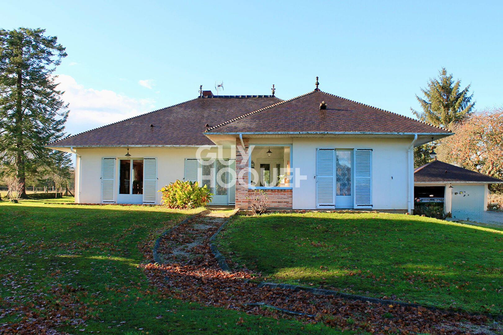 Maison PLAIN-PIED - 1,4 hectare de terrain