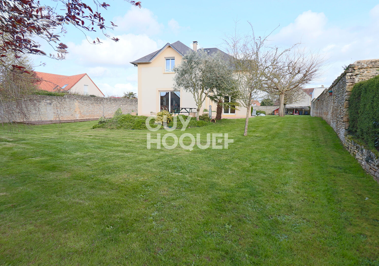 Maison Escoville 5 pièce(s) 192 m2