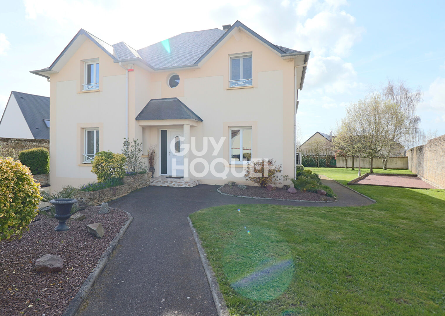 Maison Escoville 5 pièce(s) 192 m2