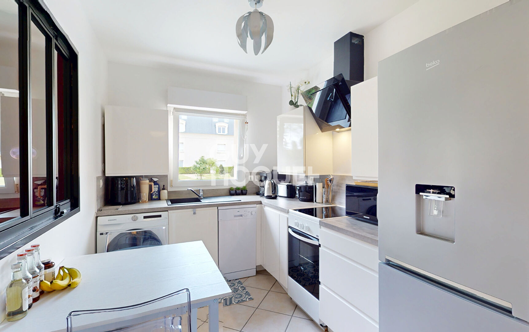 F2 rez-de-jardin + place de parking + cave